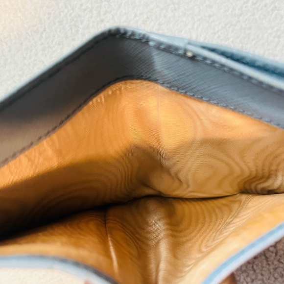 Prada Saffiano Periwinkle Bifold Wallet - Picture 13 of 16